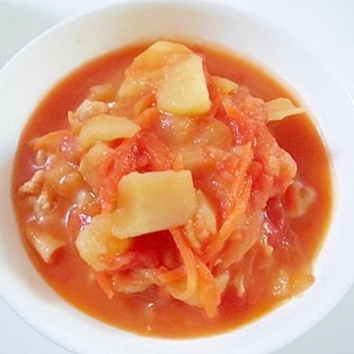 豚肉ときゃべつと玉葱と人参と馬鈴薯のトマトスープ